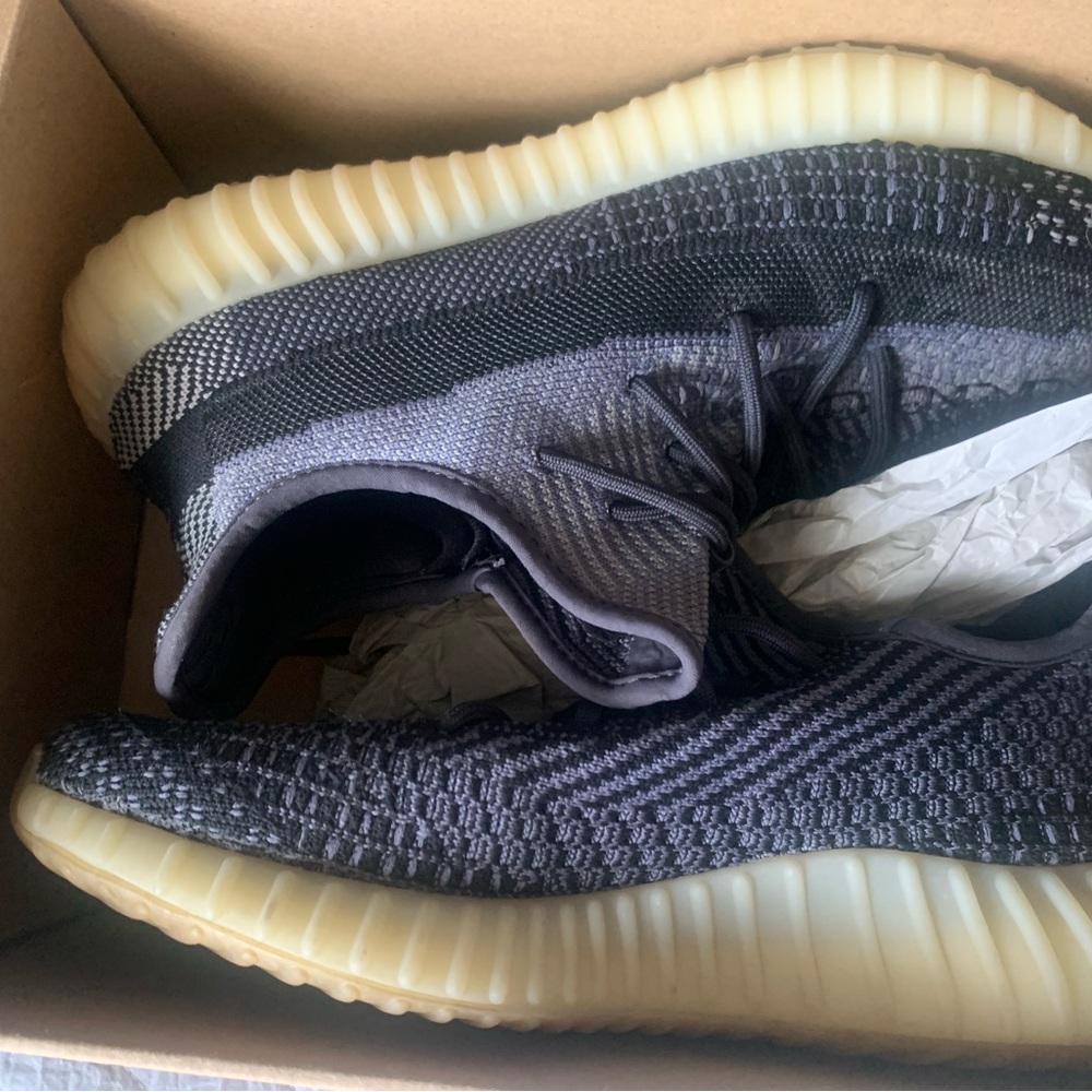 adidas Yeezy Boost 350 V2 Tan Box